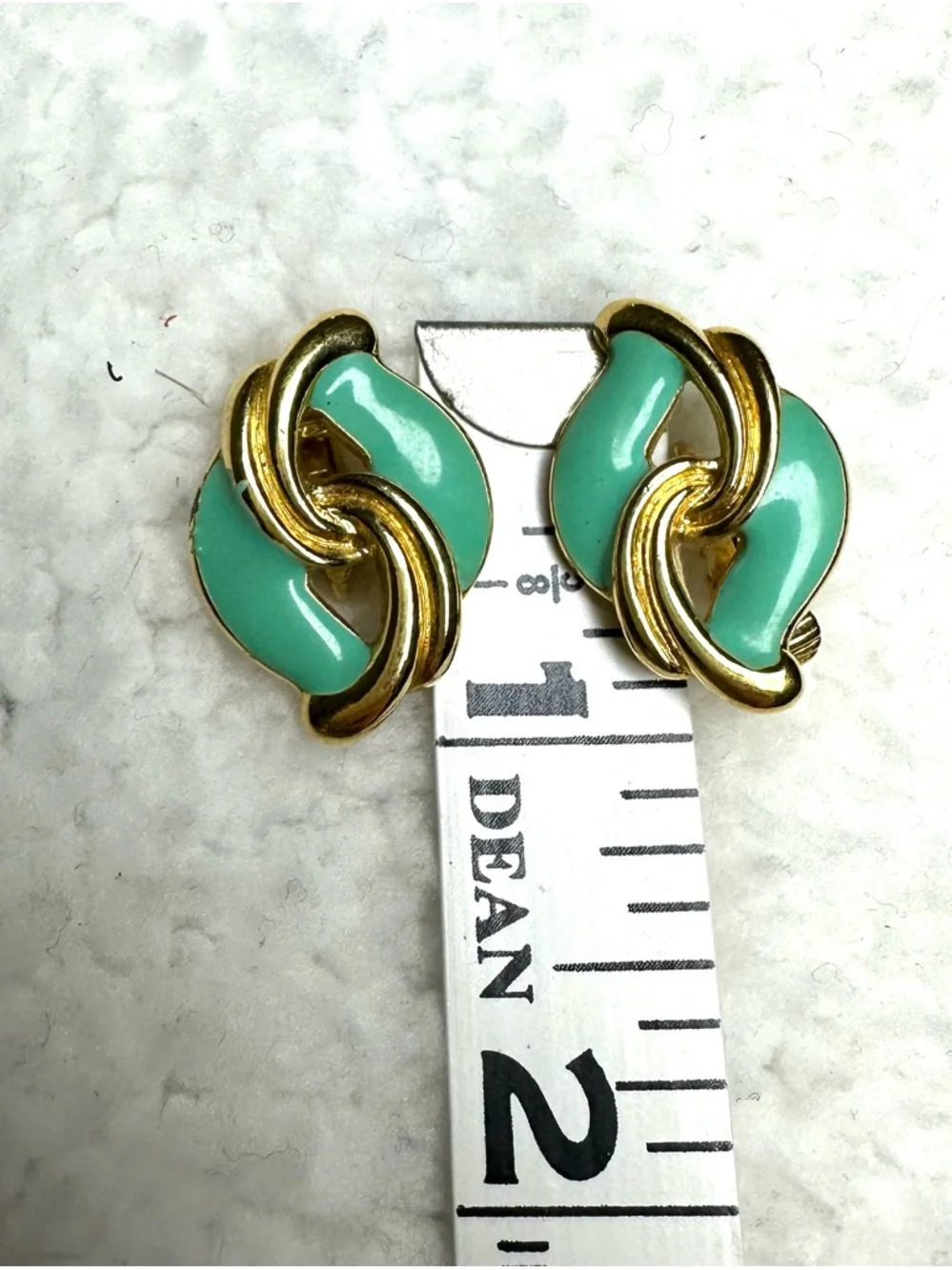 Elegant Vintage Gold Tone and Green Enamel Jewelry Set Bracelet Clip Earrings